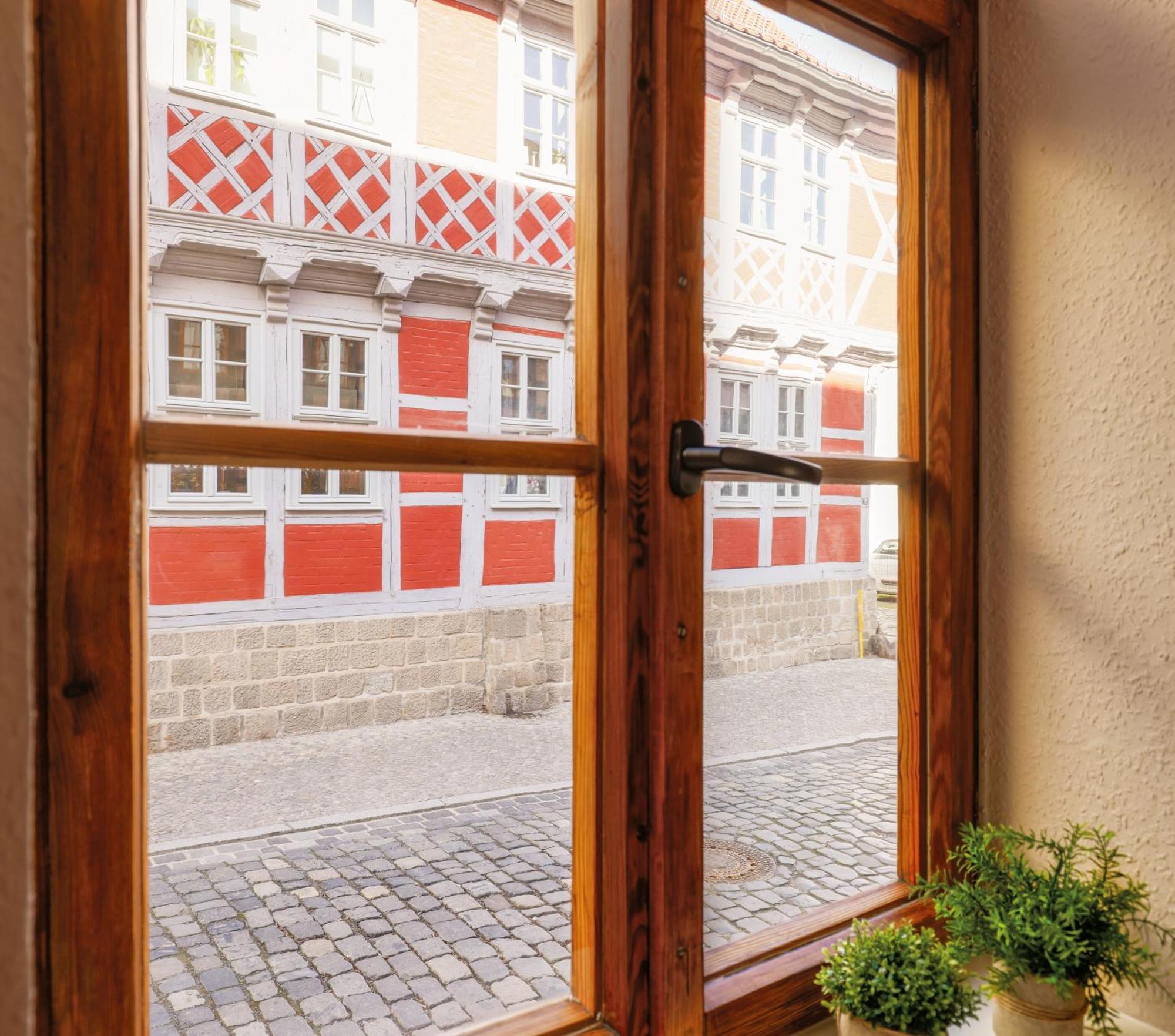 Ferienwohnungen Am Kornmarkt I 奎德林堡 外观 照片